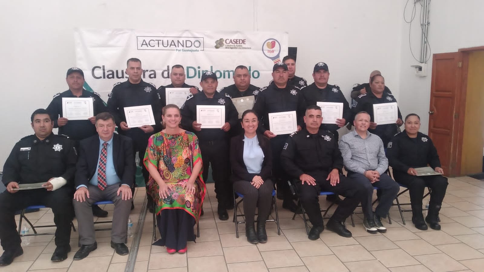 Policías culminan con éxito Diplomado en Seguridad Ciudadana – Nuevo ...