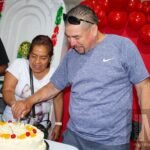 birthday_cake_cutting